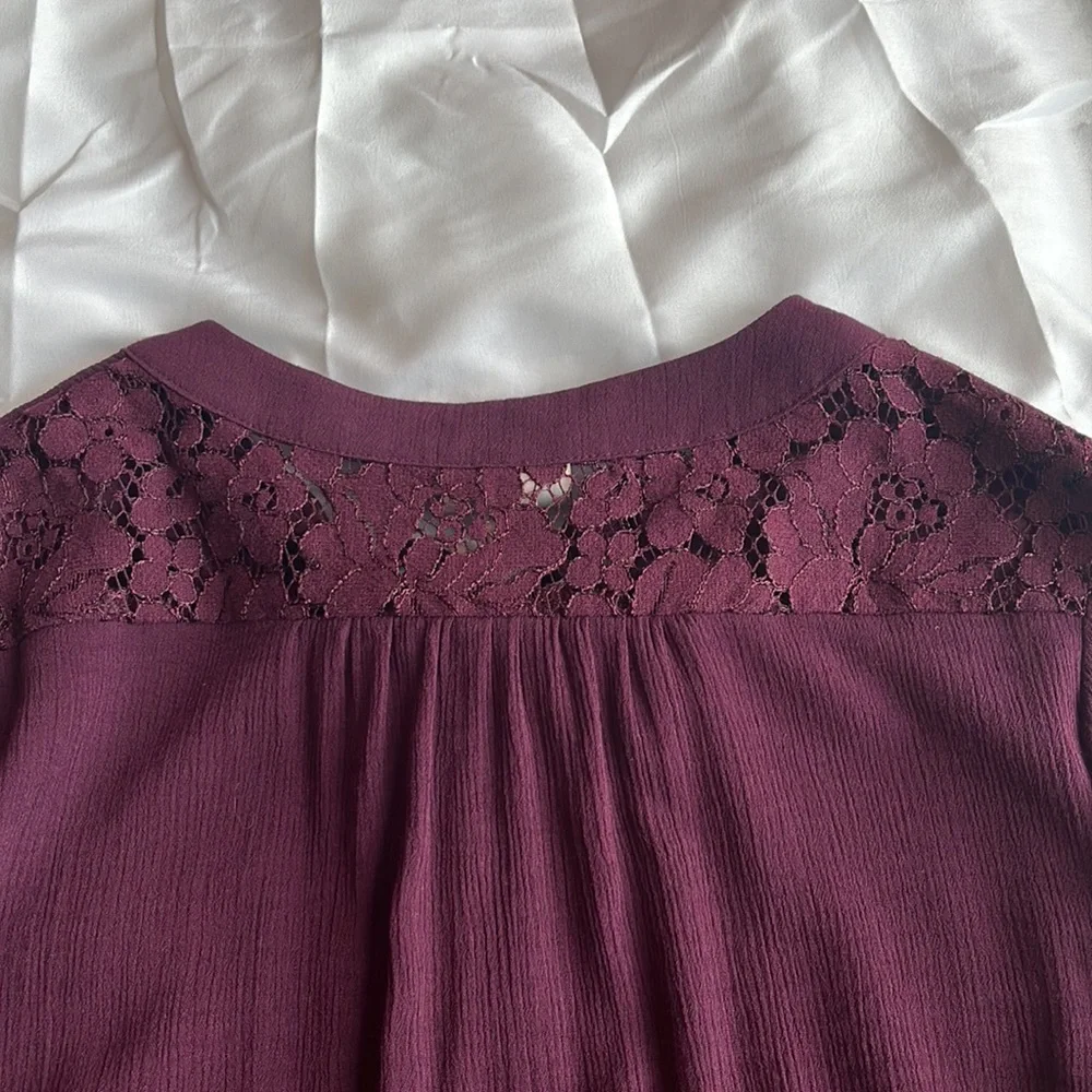 Knox Rose blouse with lace bell sleeves. - Picture 7 of 8